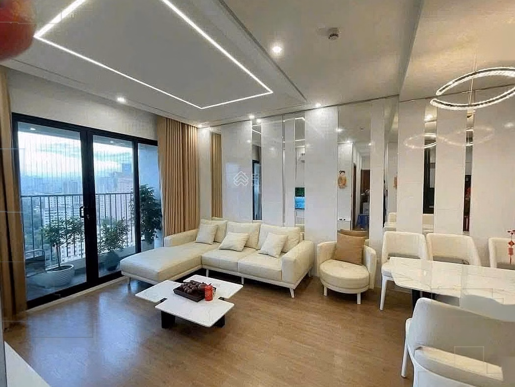 O968127636 New Skyline Van Quan apartment for sale, Nguyen Khuyen 98m2, 3 bedrooms, fully furnished, beautiful furniture, ready book