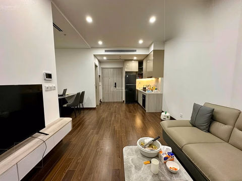 Landlord sends for rent 1N + 46m2/51m2 using price 12 million/month free service 0963 264 ***
