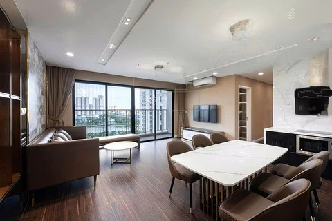 Vinhomes D'Capitale apartment for rent, Tran Duy Hung, 3 bedrooms, 2 bedrooms, southeast balcony, lake view, 18 million