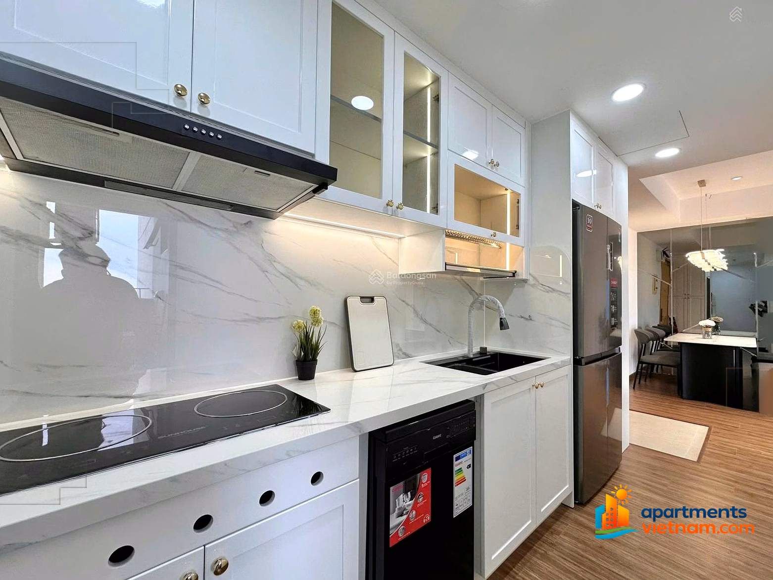 Shopping cart for rent at good prices from 1-2-3-4 bedrooms at Masteri Thao Dien, constantly updated, always available 24/7