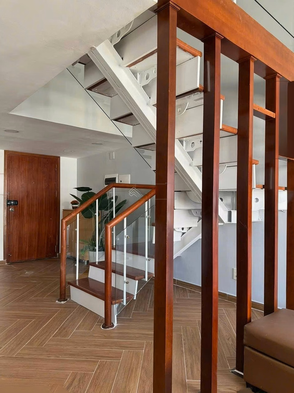 Duplex Sky Garden 1 apartment for urgent rent. New 4-bedroom design, price only 30 million/month