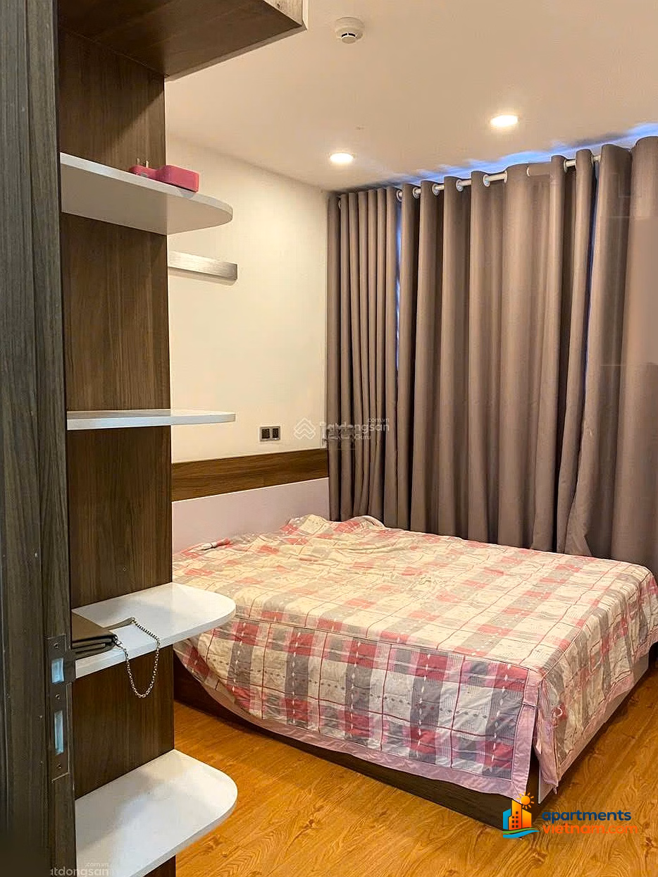 Selling 2-bedroom corner apartment with fireworks view at CT1 Vinh Diem Trung apartment, good price, only 2,220 billion, less fortune