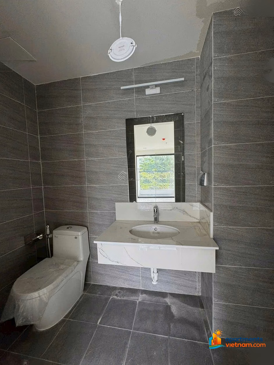 Selling a 3-bedroom corner apartment in CCU HUD Phuoc Long apartment, South Nha Trang. Competitive price only 3.7 billion