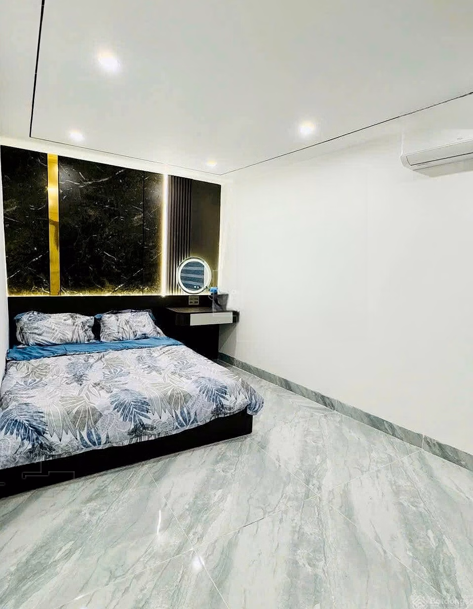Super product 3 floors, 4 bedrooms, 5m5 street, adjacent to 3m Phan Phu Tien, Thanh Khe, 100m from the sea, only 9 billion 2