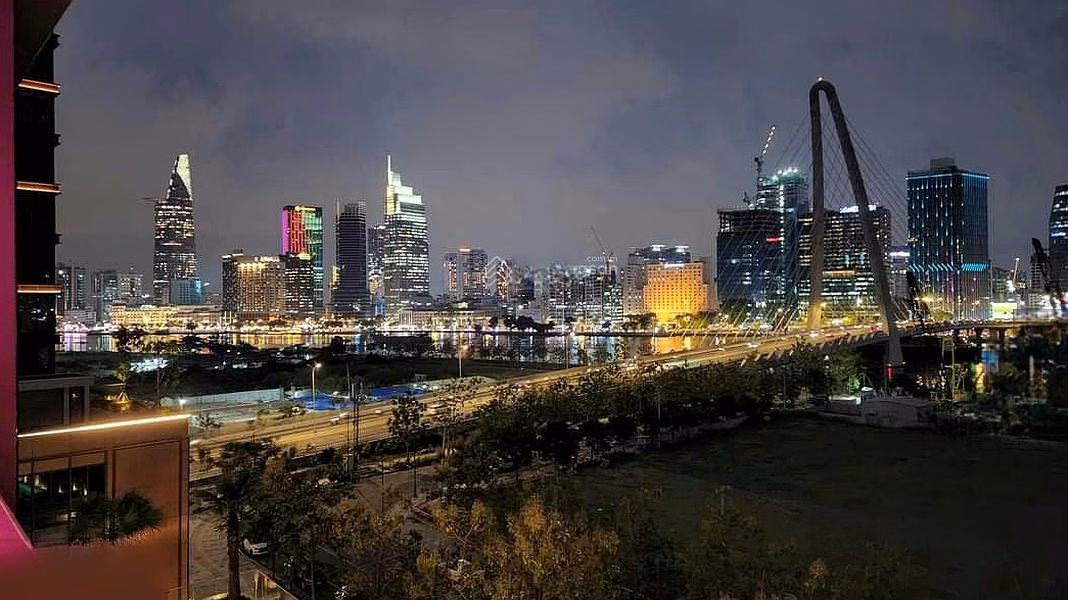 Owner urgently selling 4 bedroom apartment with million dollar view, facing the river, very good price for only 60 billion at The Galleria Residence