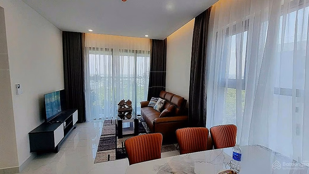 Beautiful Diamond Alnata Plus apartment for rent with private parking
