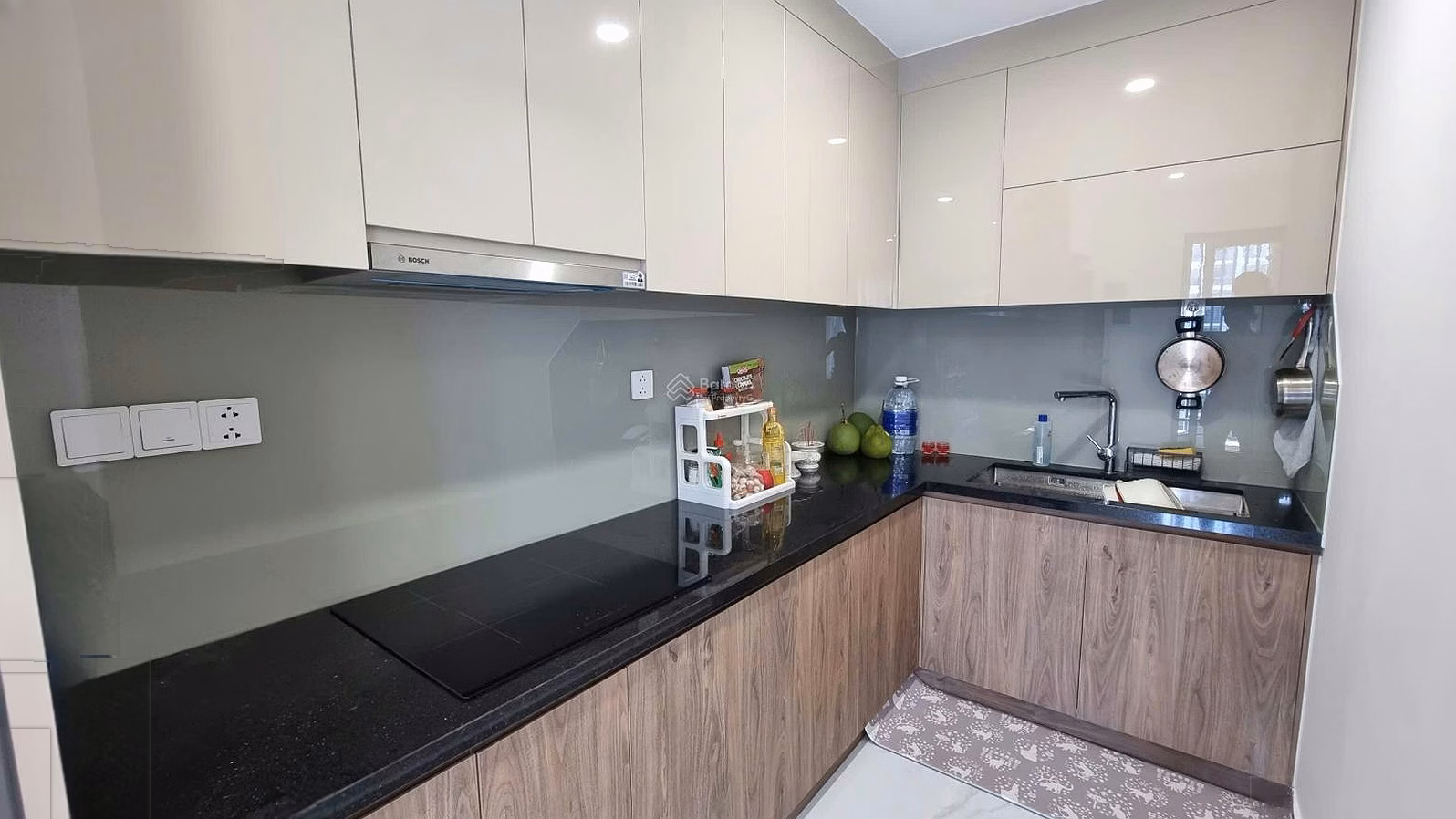 Beautiful Diamond Alnata Plus apartment for rent with private parking