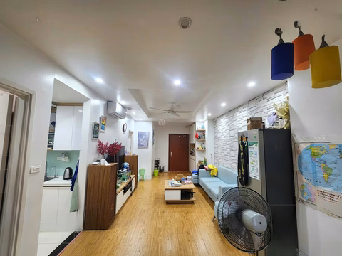 The owner leases the GoldSilk Complex apartment Van Phuc, Ha Dong. 78m2 2 bedrooms, 2 bathrooms, fully furnished