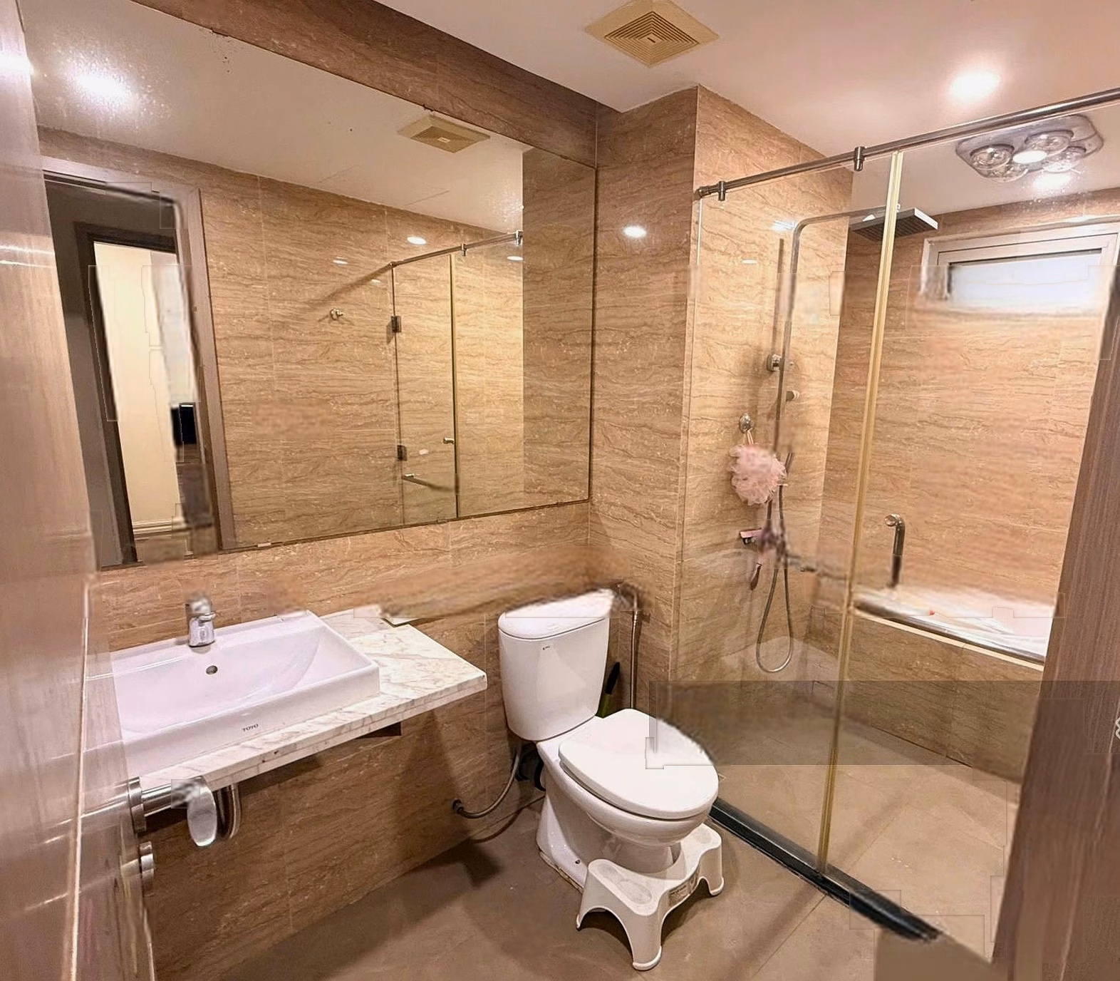 Mandarin for rent, open corner apartment, 172m2, 3 bedrooms, full of high-end furniture, cool direction, move in immediately***
