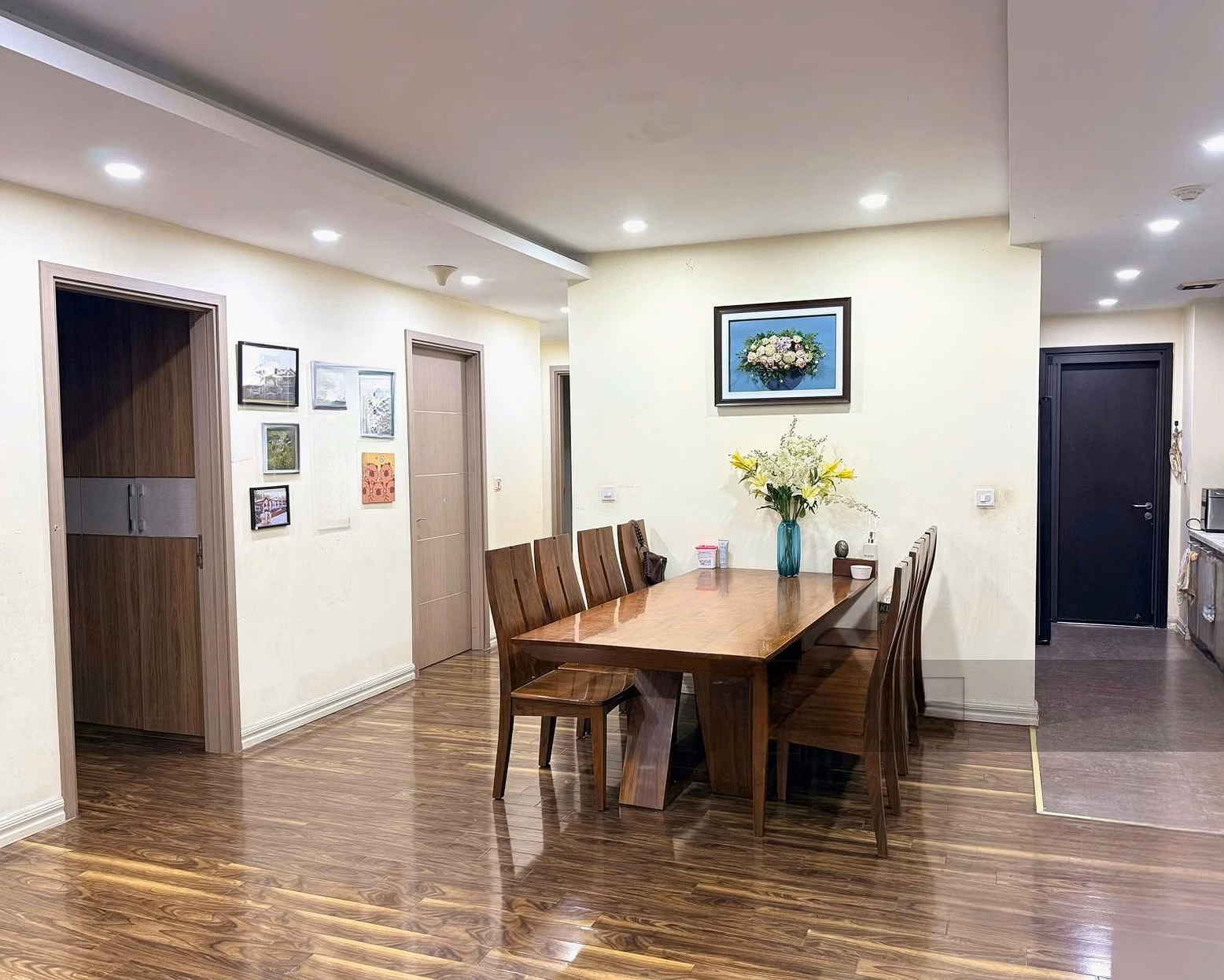 Mandarin for rent, open corner apartment, 172m2, 3 bedrooms, full of high-end furniture, cool direction, move in immediately***