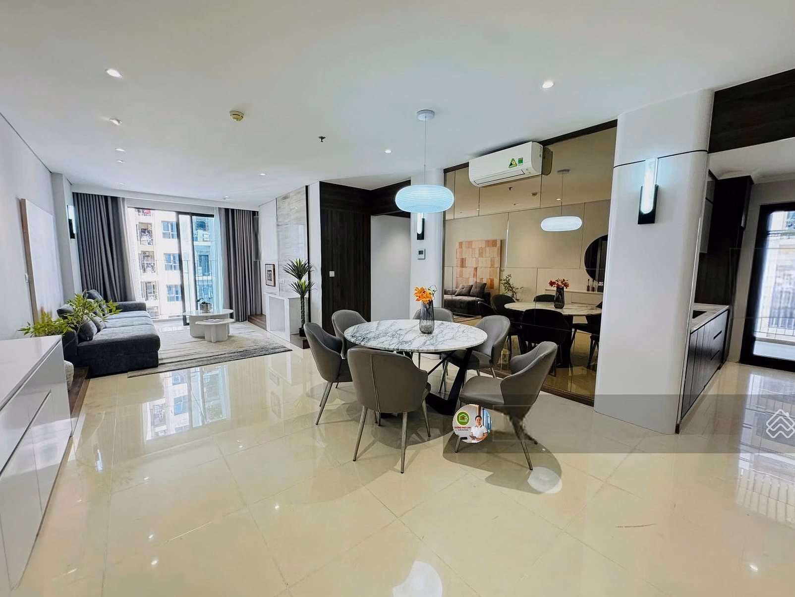 Ha Do corner apartment for sale 3 bedrooms + 1 | 134m2 | High-end furniture | Pink book available | Price 23 billion