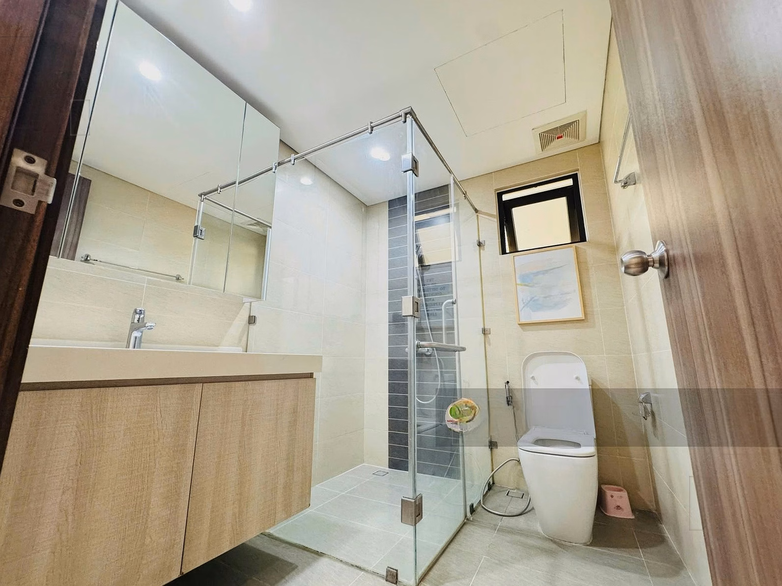 Ha Do corner apartment for sale 3 bedrooms + 1 | 134m2 | High-end furniture | Pink book available | Price 23 billion