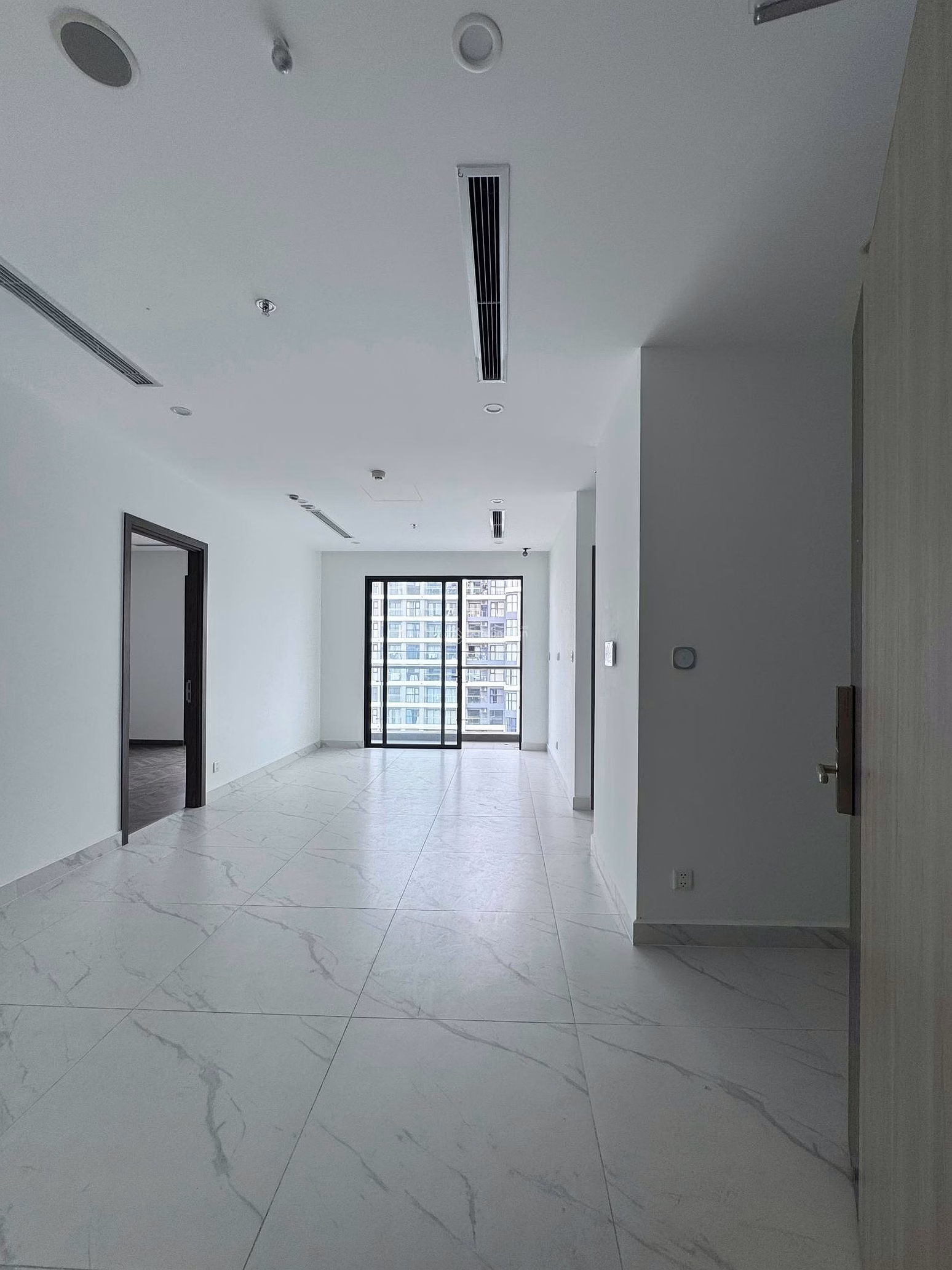 Urgent sale of The Beverly - Vinhomes Grand Park apartment, 5 billion, 80m2