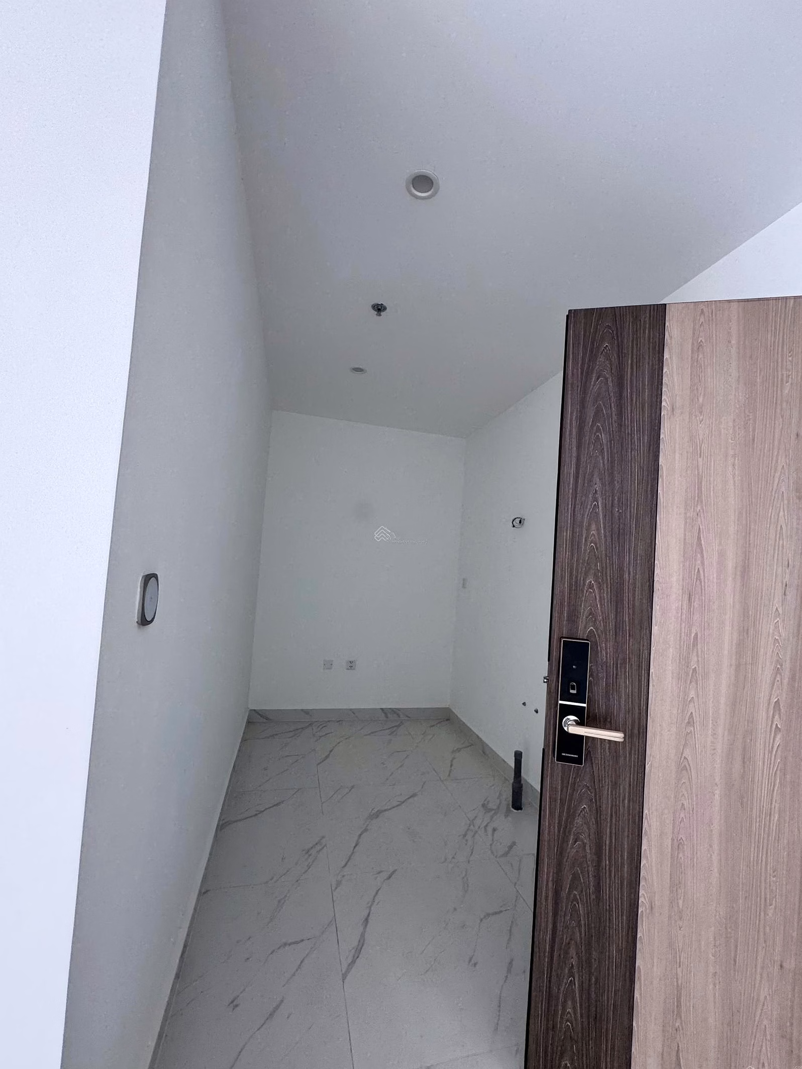 Urgent sale of The Beverly - Vinhomes Grand Park apartment, 5 billion, 80m2