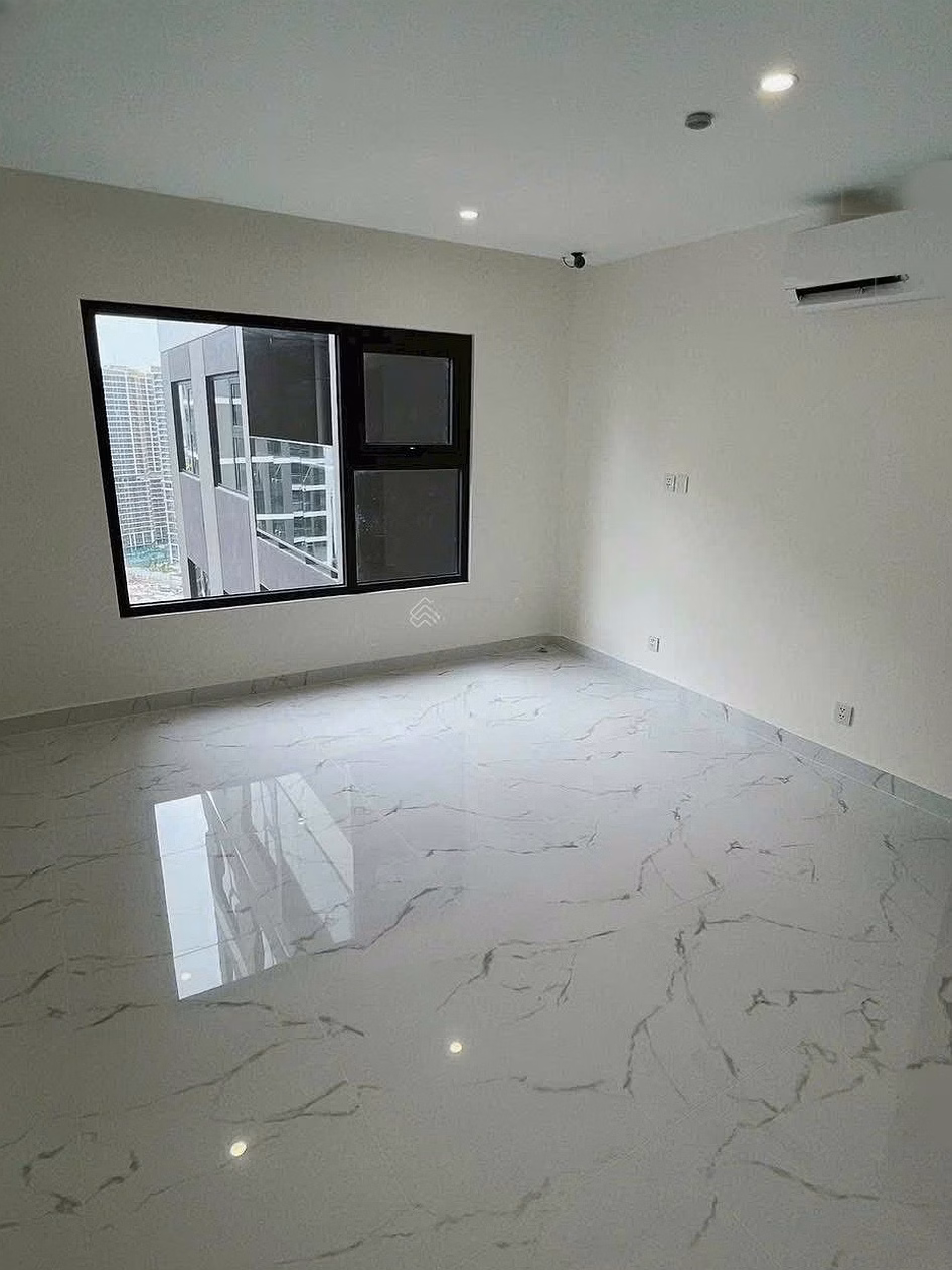 Vinhomes Grand Park apartment for rent with air conditioning