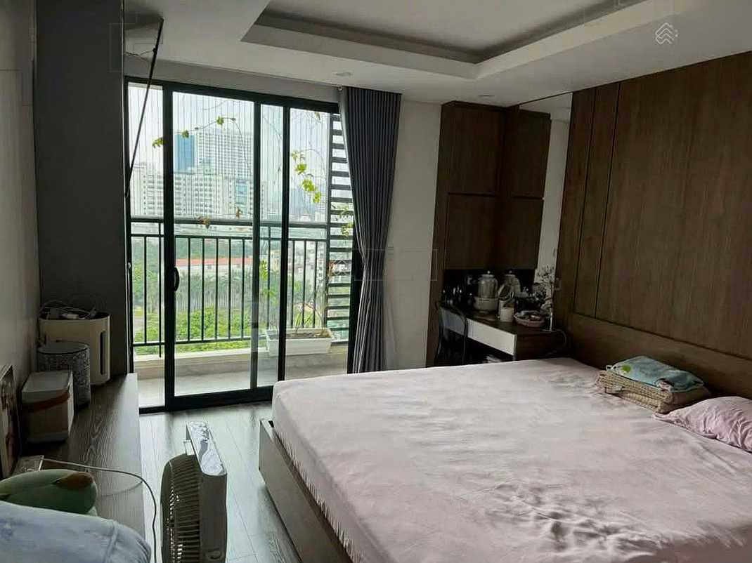 March beautiful apartment fund at Hong Kong Tower 2 bedrooms - 3 bedrooms fully furnished; Price from only 16 million/month