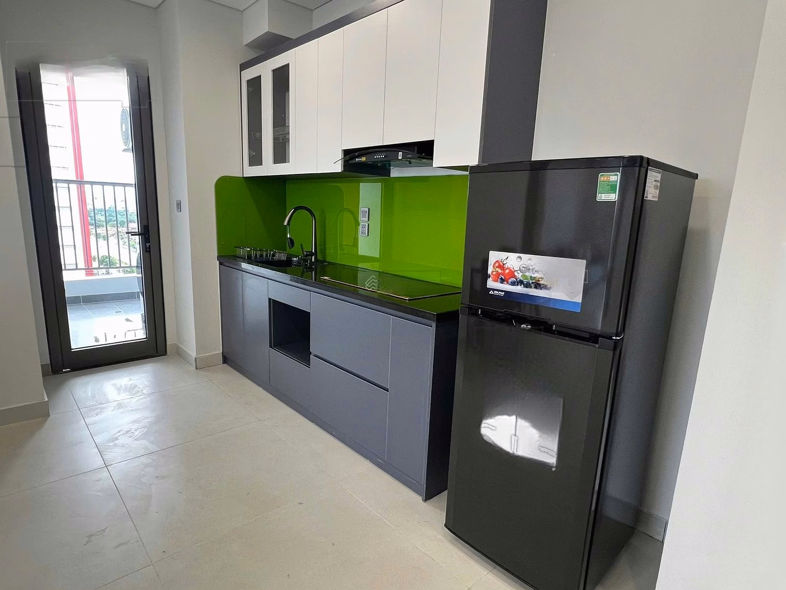 Summary of apartments for rent in Khai Son City with good prices: 1 year: 5 million, 2 days: 8 million, 3 years: 9 million - Phone number: 0981 757 ***