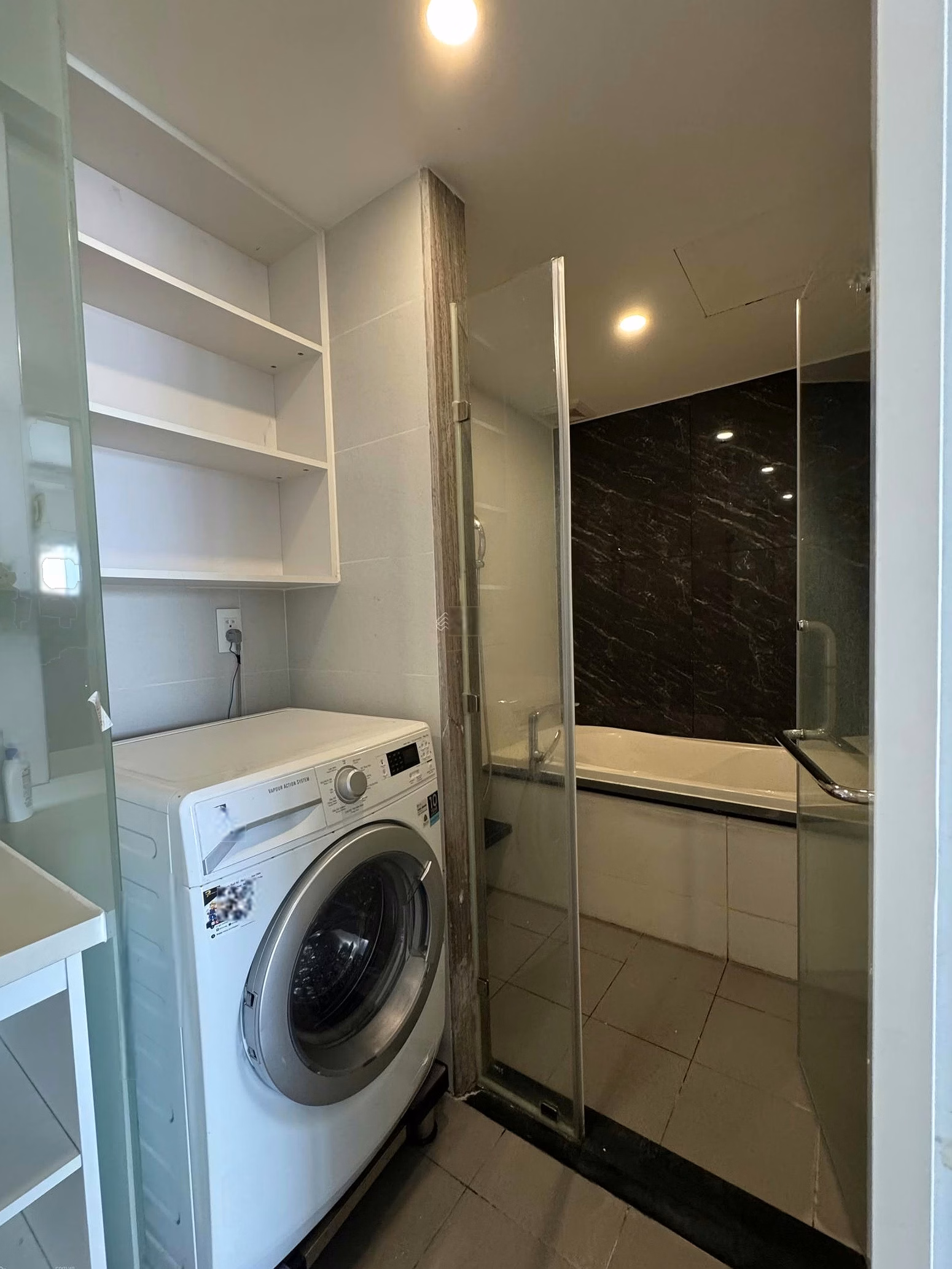 Hiyori Garden Tower apartment for rent, 28 million VND, 66.1m2, 2 bedrooms, 2 bathrooms, corner apartment on the 22nd floor, nice view