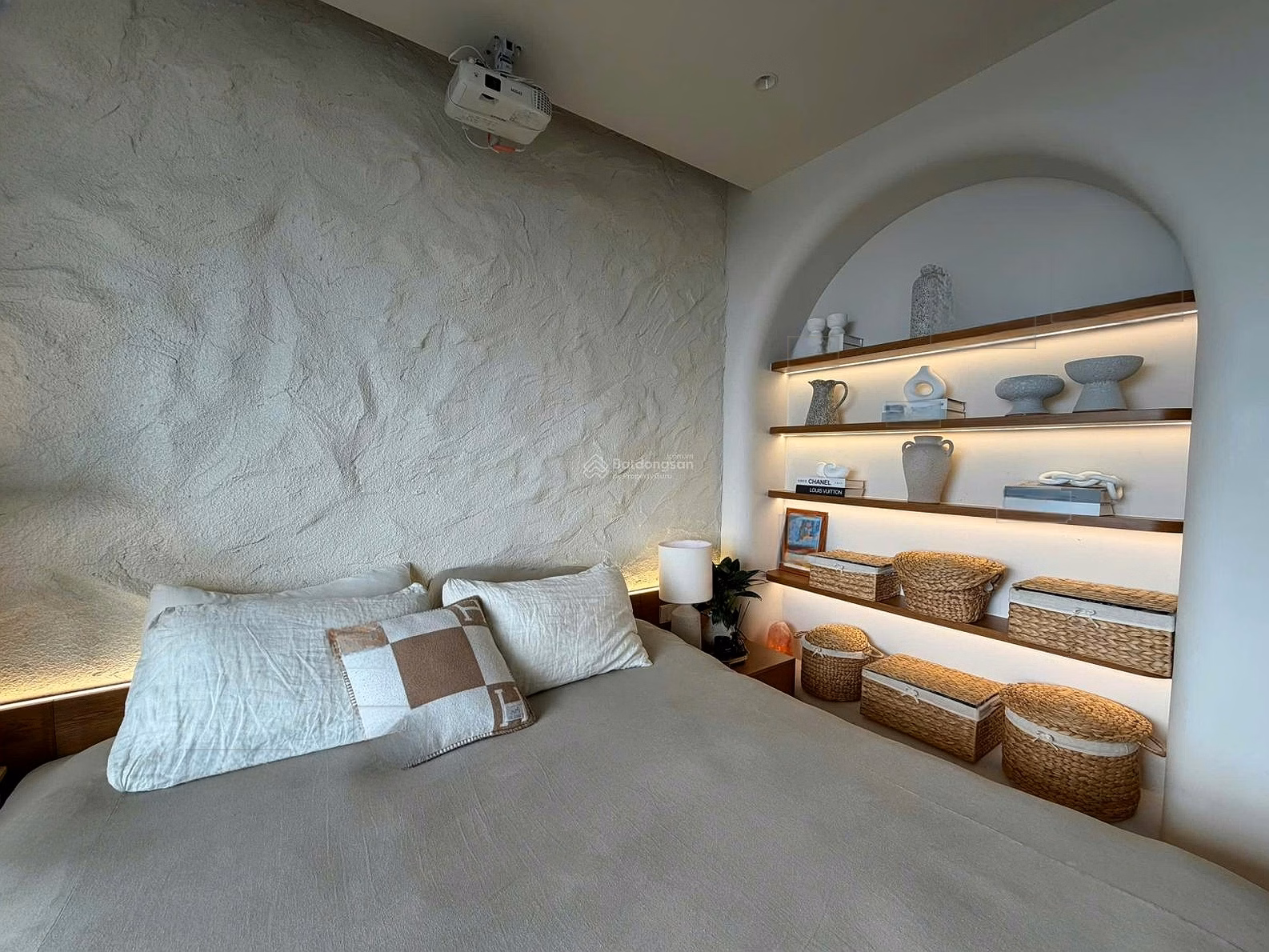 Vista Verde apartment for sale comes with high quality furniture