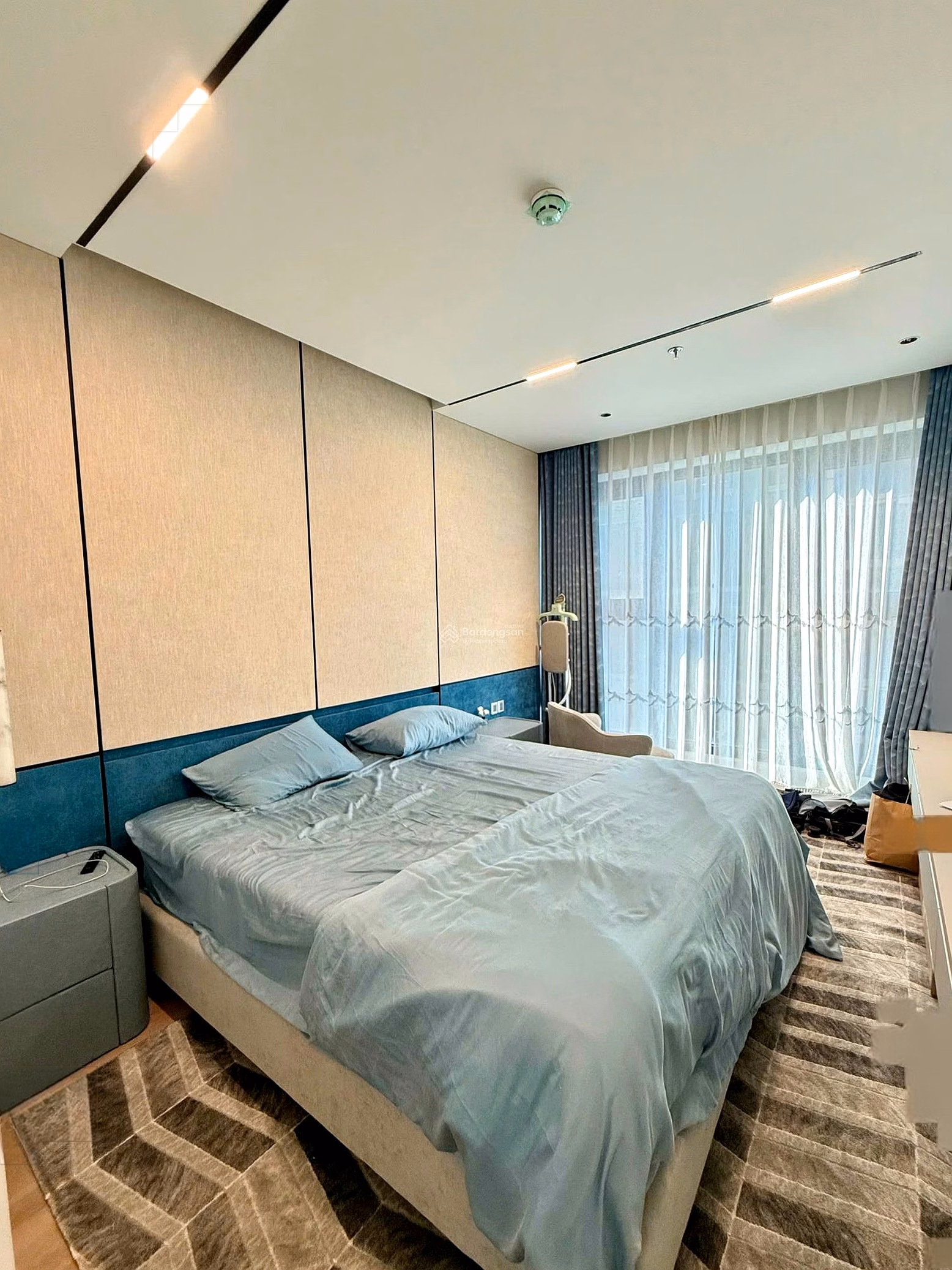Apartment for rent in Times Square Da Nang with beautiful direct sea view