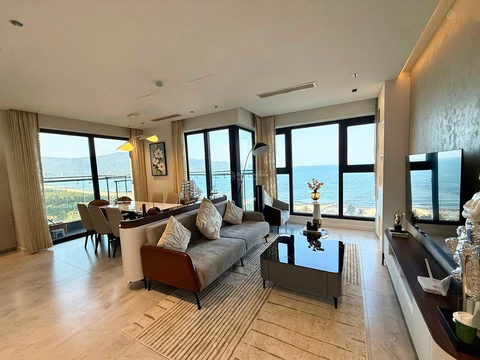 Apartment for rent in Times Square Da Nang with beautiful direct sea view
