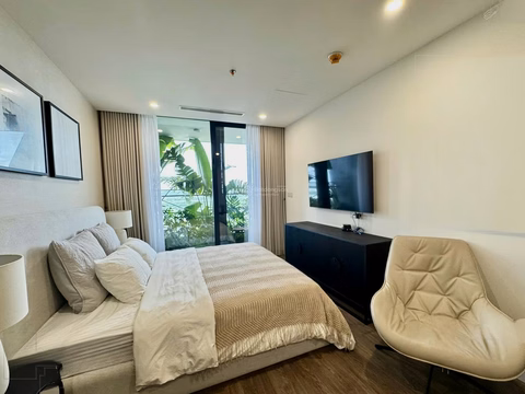 Sunshine Golden River apartment for rent 150m, 3 bedrooms, full high-class furniture, high floor, Red River view,