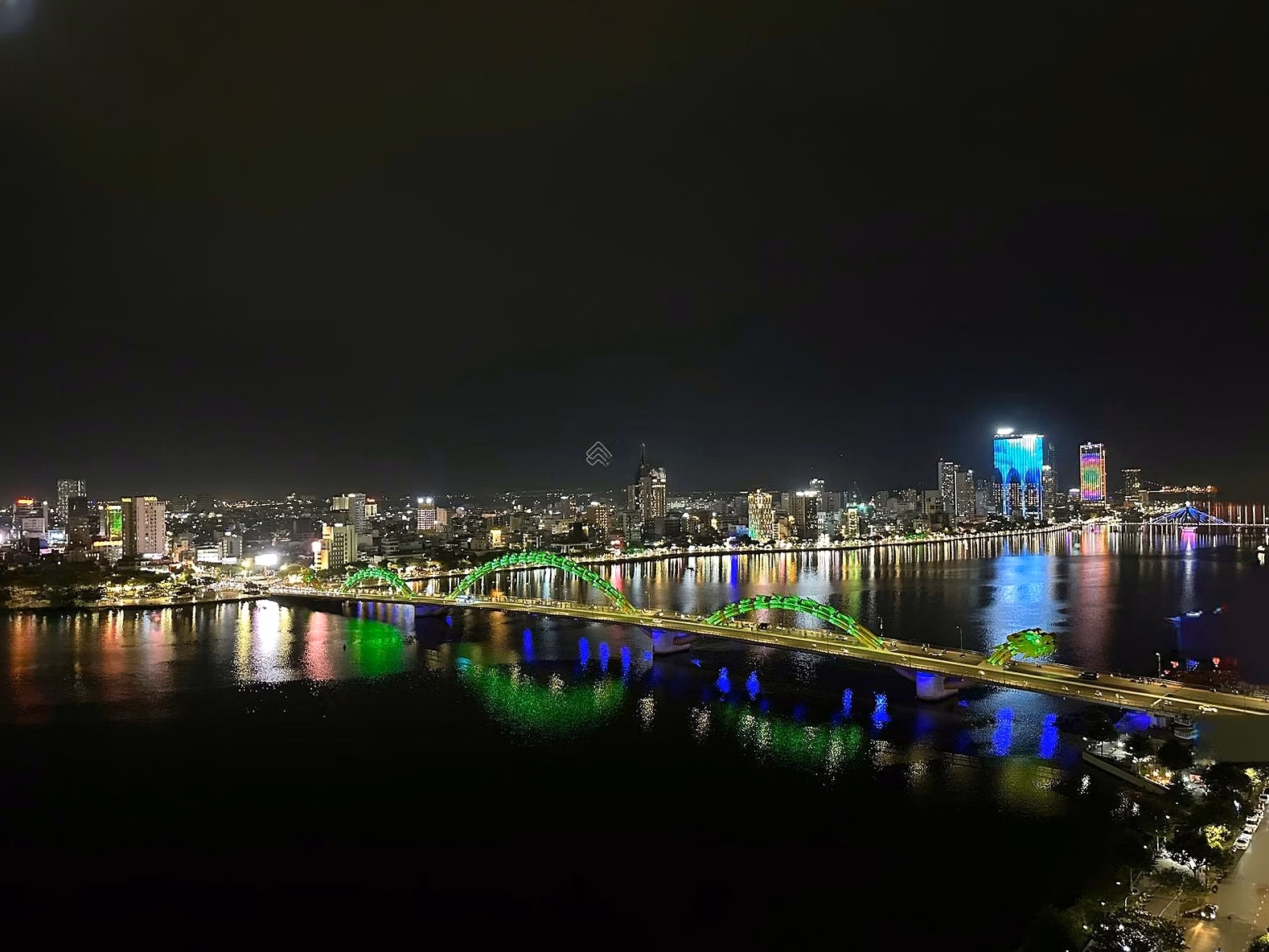 3 bedrooms, 2 bathrooms, super luxury | The Ponte | Corner unit with direct view of Han River & Dragon Bridge