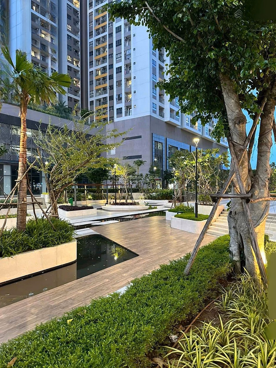 Apartment for sale Q7 Saigon Riverside - 2 bedrooms direct view of Saigon river - South direction - View house 0904 515 ***