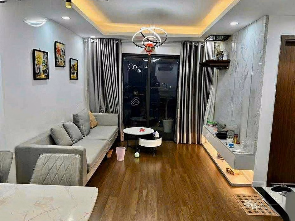 (View of Den Lu lake) Selling 2 large bedrooms K35 Tan Mai, 81m2 TT for imported furniture. Price 6,150 billion, urgently done