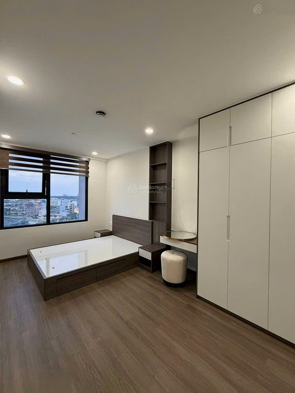 Owner rents FPT Plaza 3 apartment, fully furnished, just bring your suitcase and move in