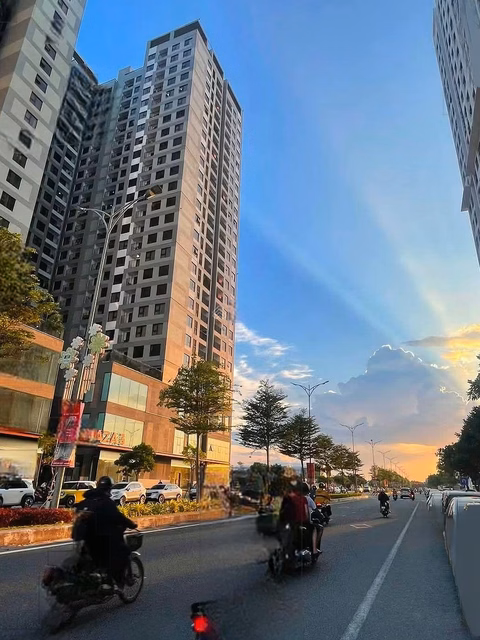 Owner rents FPT Plaza 3 apartment, fully furnished, just bring your suitcase and move in