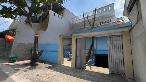 House for rent in front of Thanh Loc 31, An Phu Dong, District 12, 400m², near the busy food and business street