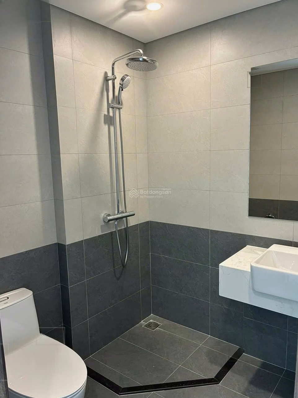 Studio apartment for sale at good price in Beverly, ready to move in immediately