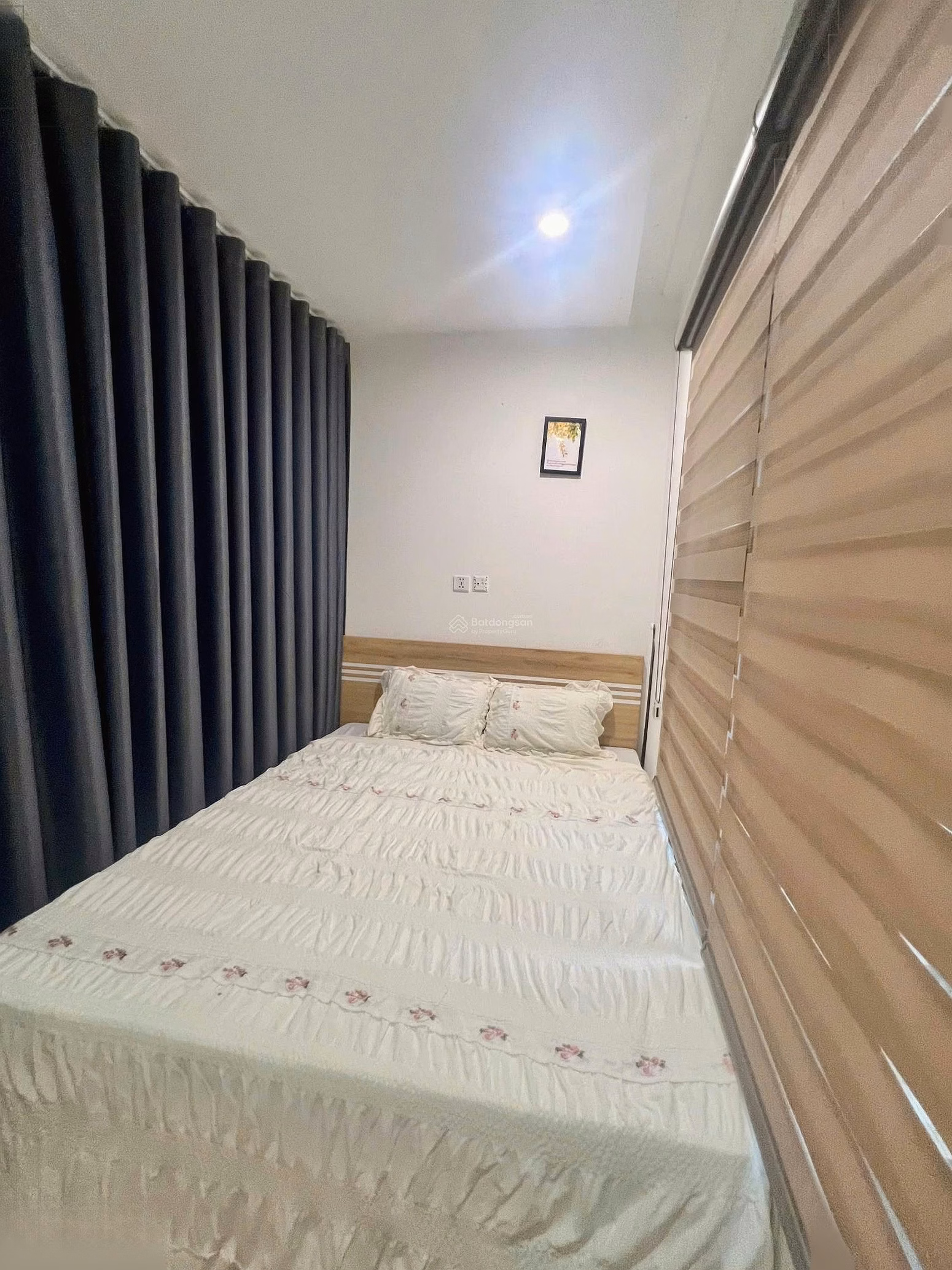 2,280 billion / Studio apartment 34m2 fully furnished / 18th floor. Transaction book ready