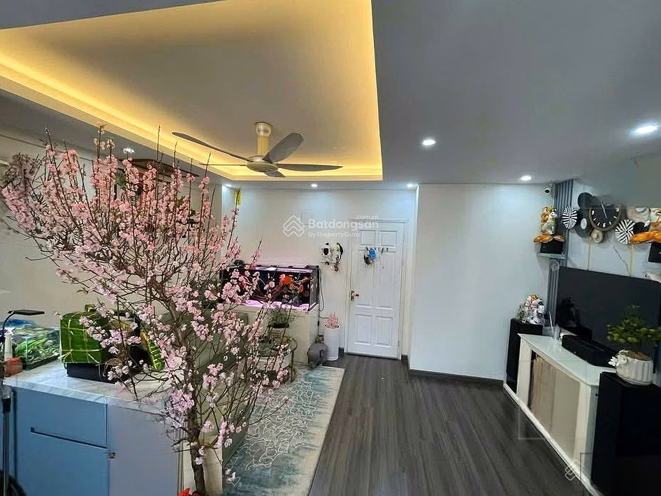 SUPER RARE === Cau Giay apartment - Long term book - Cau Giay core - Owner urgently selling for 5 billion