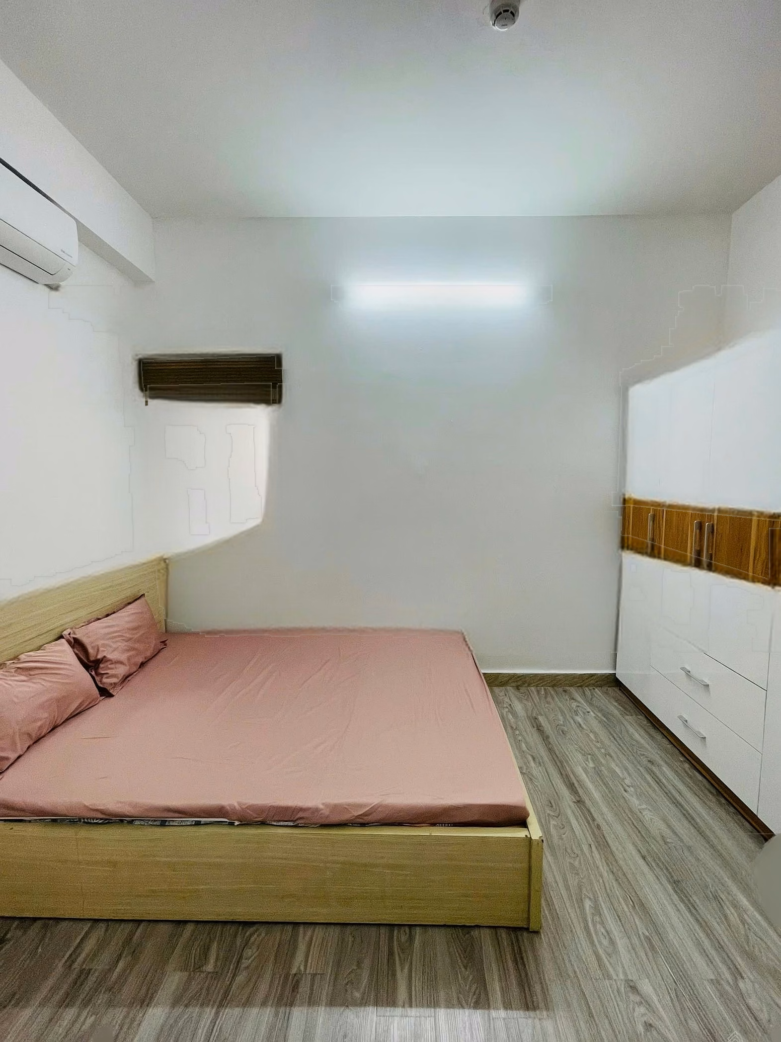 Selling fully furnished apartment with good cash flow