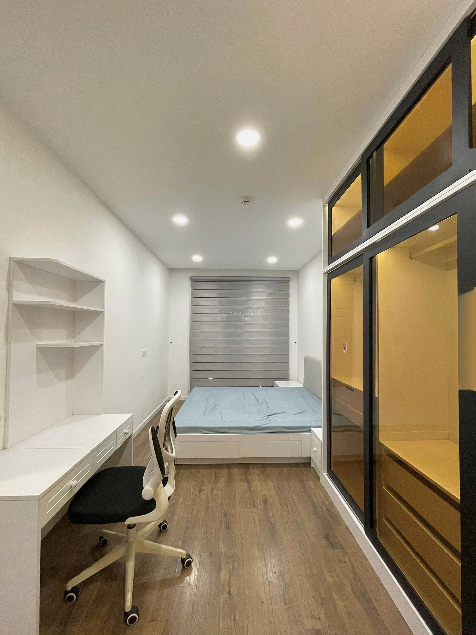 Lavida Plus apartment for rent: 2 bedrooms, 2 bedrooms, area 74m², fully furnished, near RMIT, TDTU, District 7