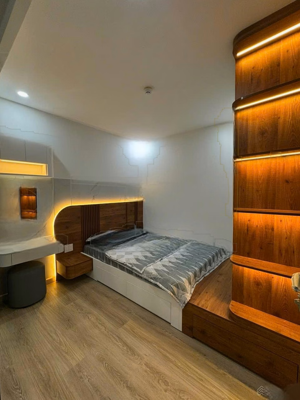 Apartment for rent in Muong Thanh Khanh Hoa 04 Tran Phu with 100% new sea view