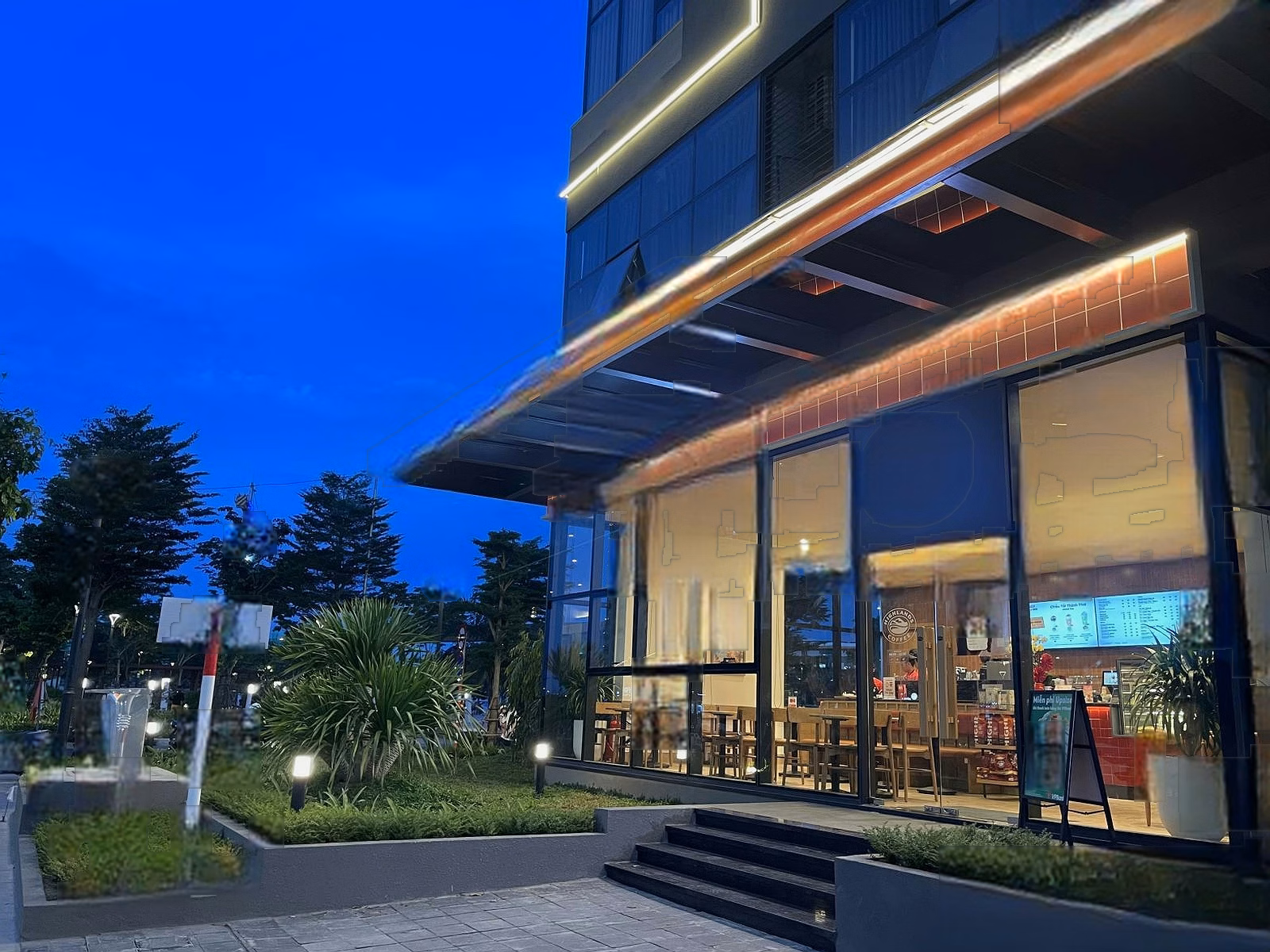 2-bedroom apartment for rent, 68m FPT Plaza 3, minimalist, luxurious interior - Accepts foreign guests