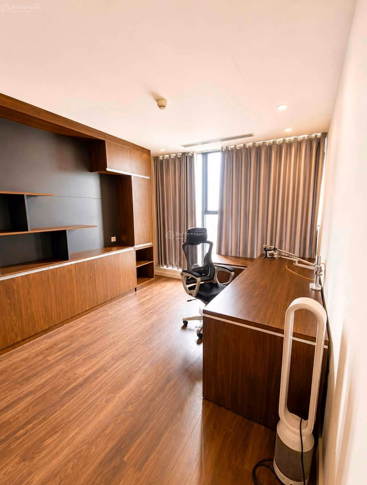 Duplex apartment for rent on S6 Sunshine City building, Ciputra urban area, Hanoi