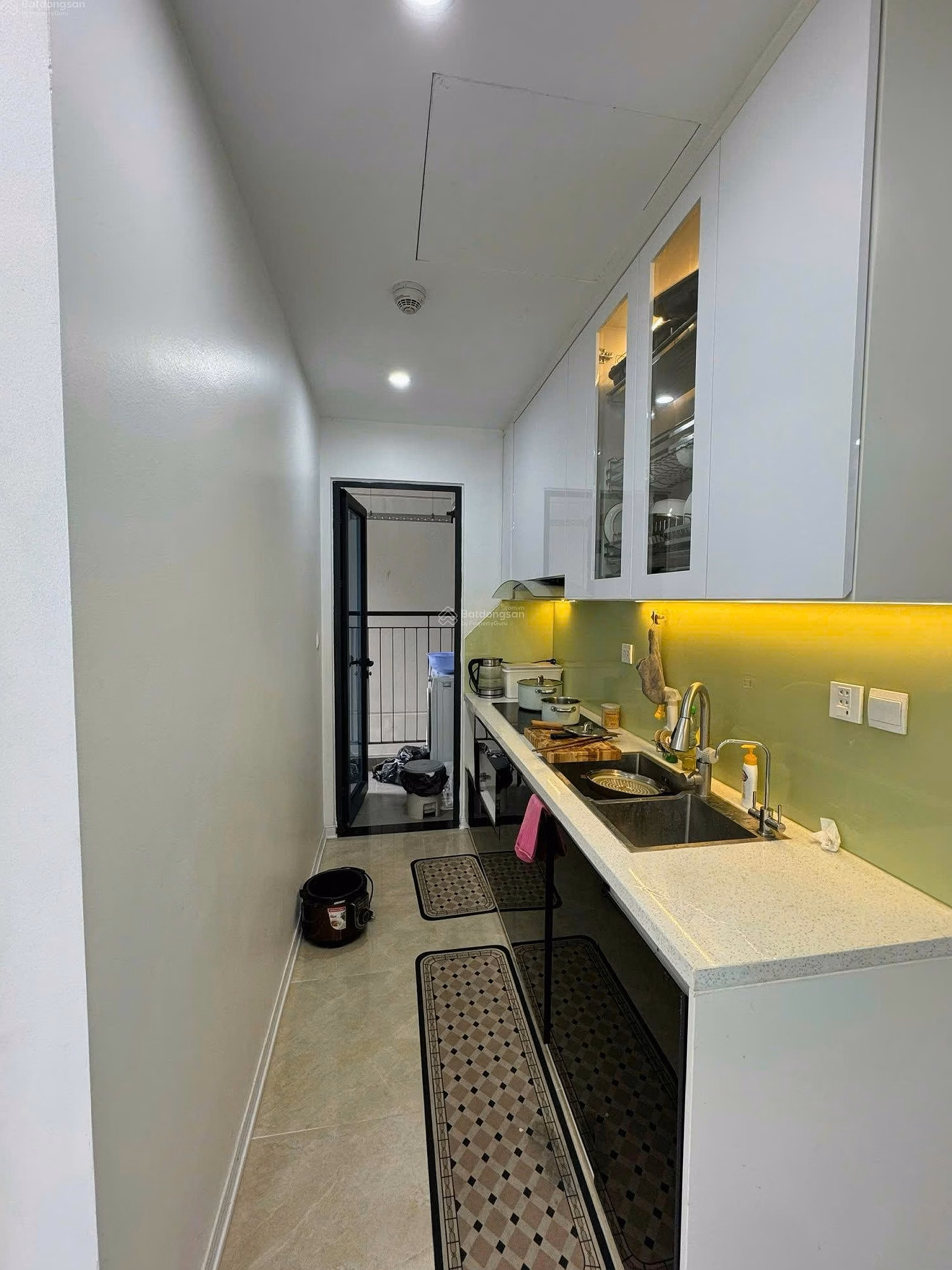 CH Gold Season for rent 90m2 - 3 bedrooms - 2 bathrooms - Fully furnished - with car slot - 16 million/month - September In