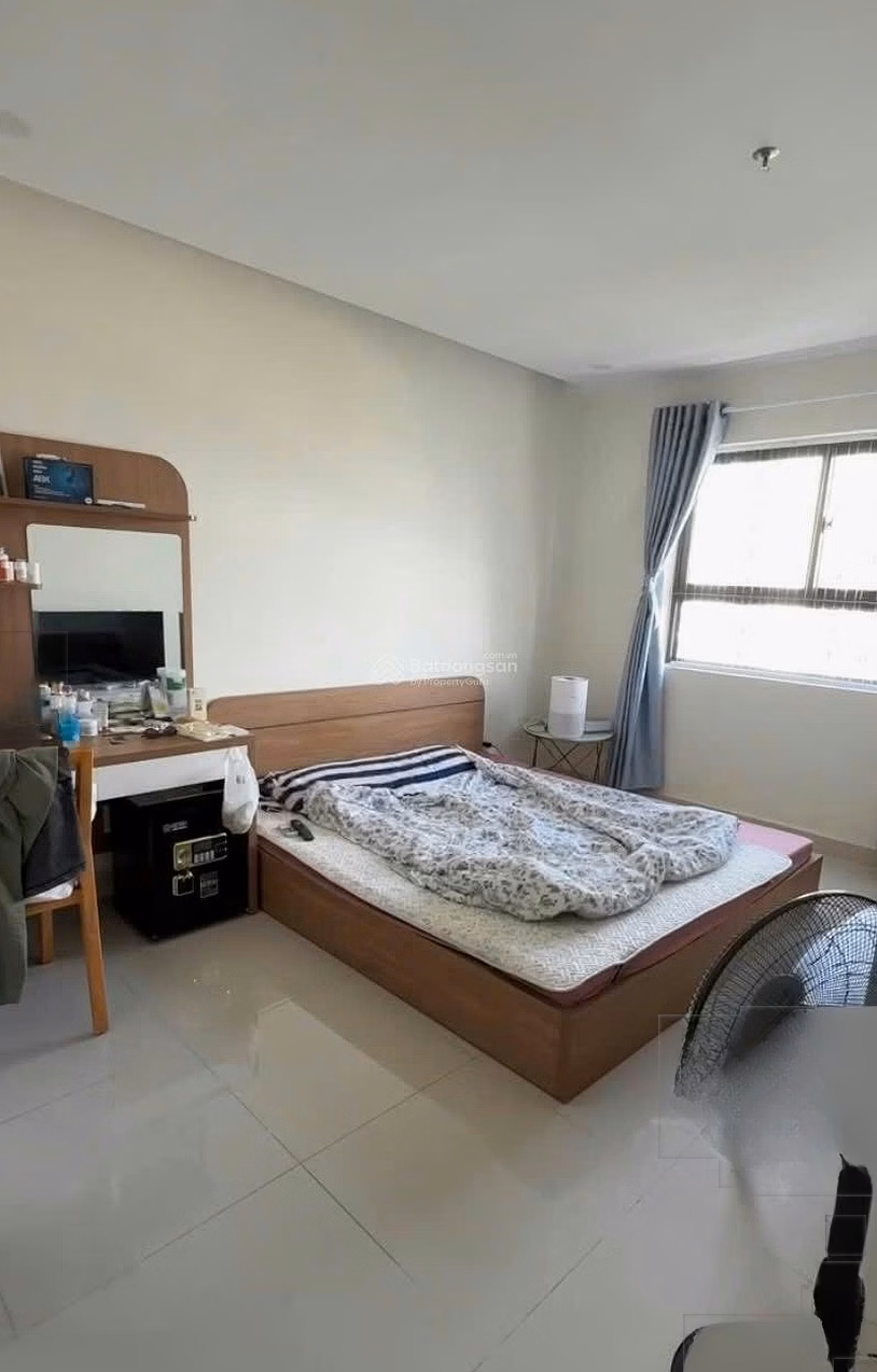Corner apartment for sale, 74 m2, 2 bedrooms, 2 bathrooms, fully furnished corner apartment, good price, only 3.7 billion, red book available