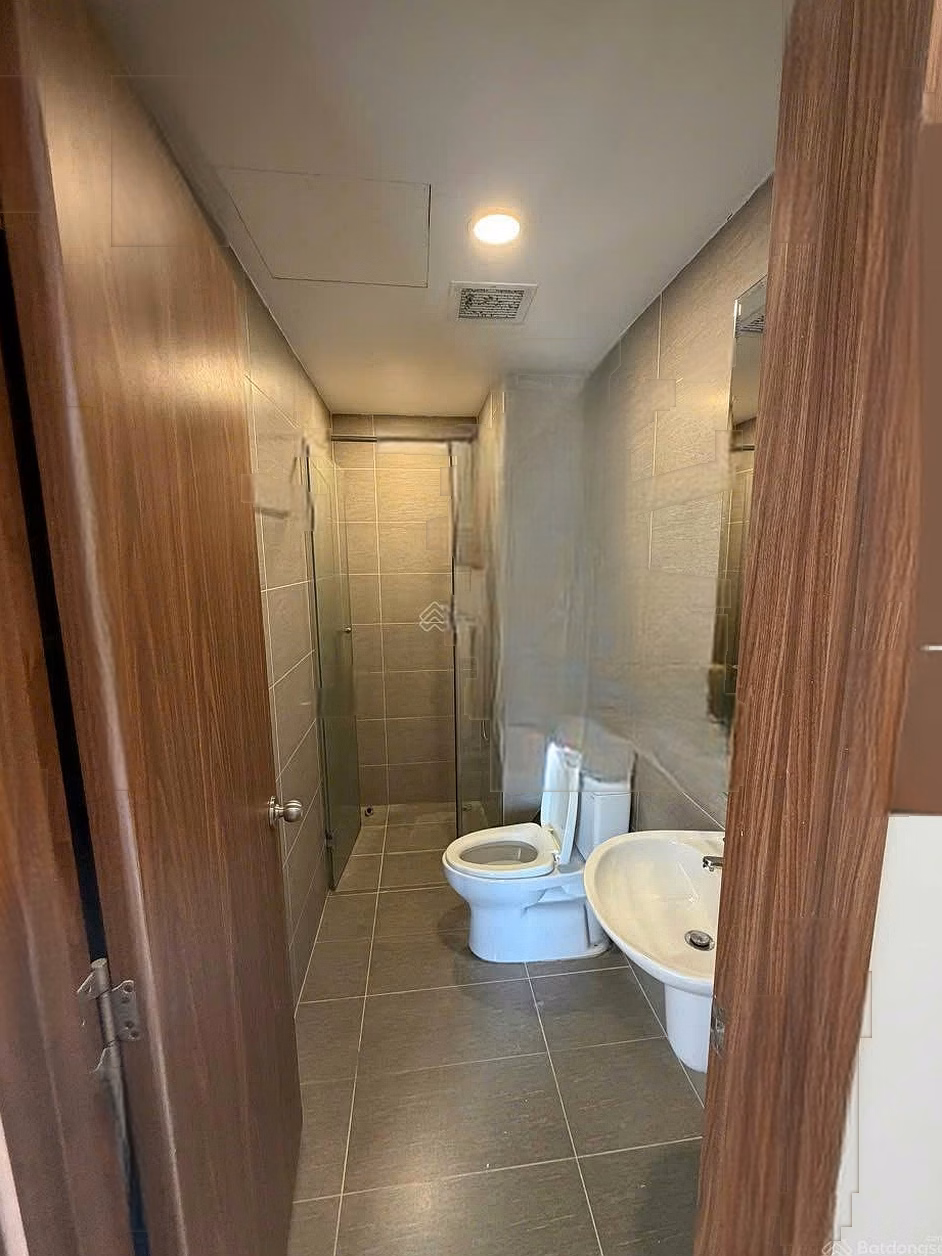 The owner is stuck with money and quickly sells The Pegasuite apartment 68m2 2 bedrooms 2 bathrooms for 4.3 billion*** e Cong