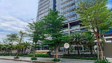 Sunshine Sky City Luxury apartment adjacent to Phu My Hung, riverside living space