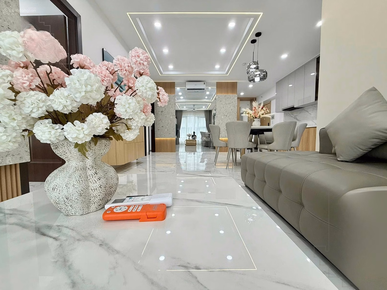 Selling corner apartment 3716, 88m2, 3 bedrooms at Muong Thanh Vien Trieu apartment building, Nha Trang, super rare sea view