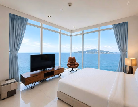 Rare item! 3-bedroom apartment with sea view at The Costa 5 stars