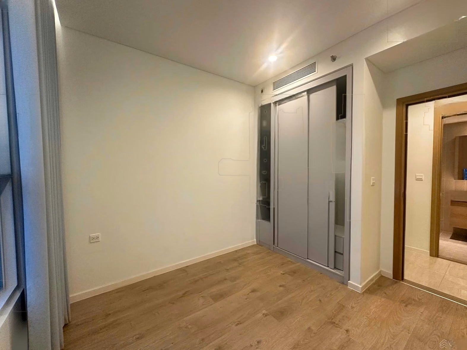 Sadora Sala 2 bedroom apartment for sale for only 13.9 billion - View of the Administrative Center