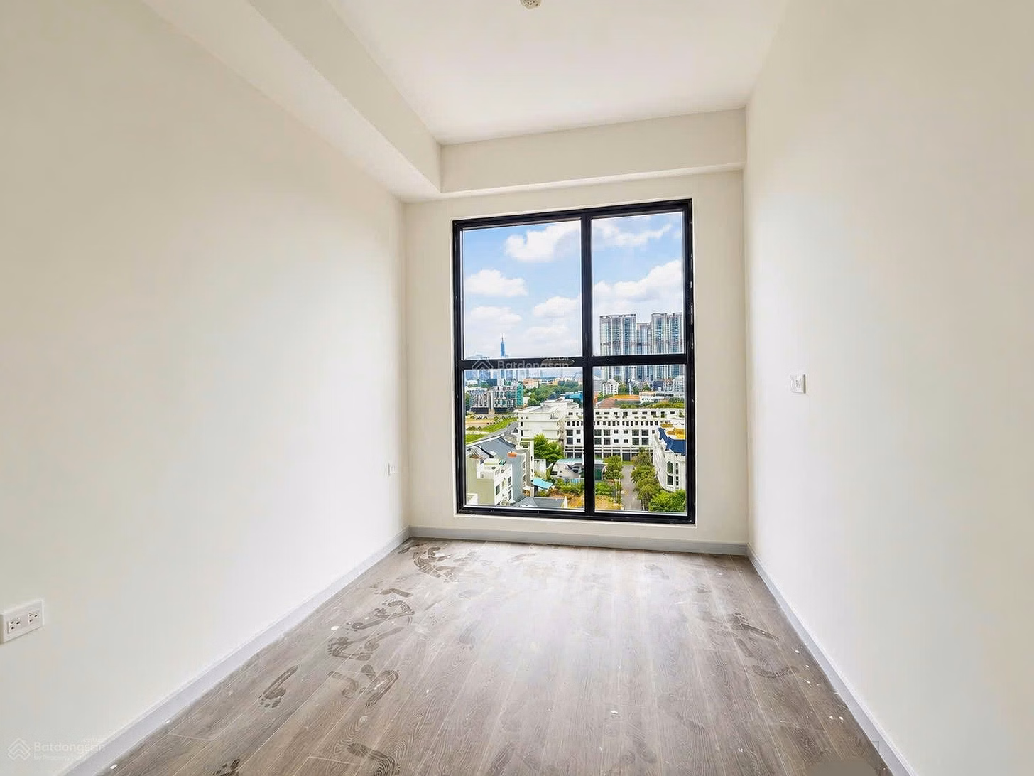 Victoria Village apartment for rent from 2 bedrooms, new house, full amenities, price from 13 million***