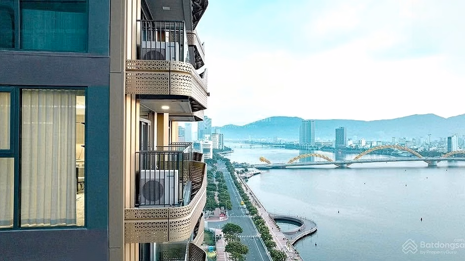 Apartment for rent with 3 bedrooms, 2 bathrooms, 125m2 at The Filmore Da Nang, price 130 million VND