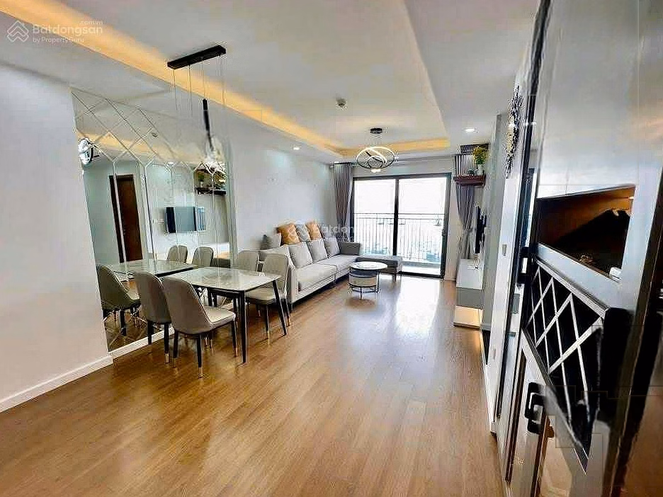 K35 Tan Mai - Urgent sale 3 bedrooms Vip No1 building only 7 billion more, 91m2 TT, sold within the month